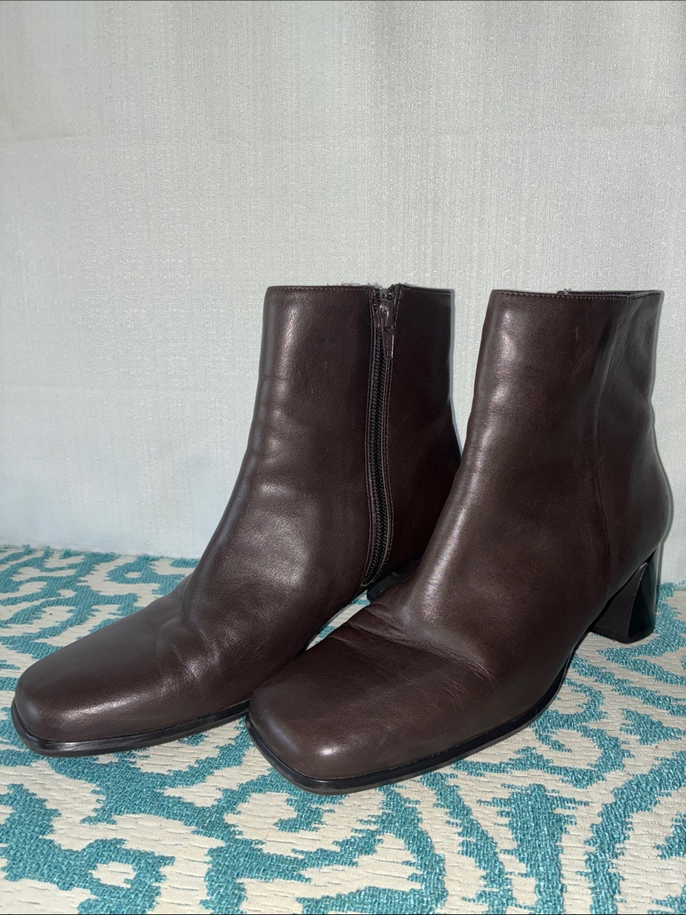 Laura Scott Dark Brown Leather Women’s Ankle Booties with Side Zip Size 7 1/2